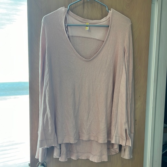 Free People Light Pink Oversized Long Sleeve - Picture 1 of 4